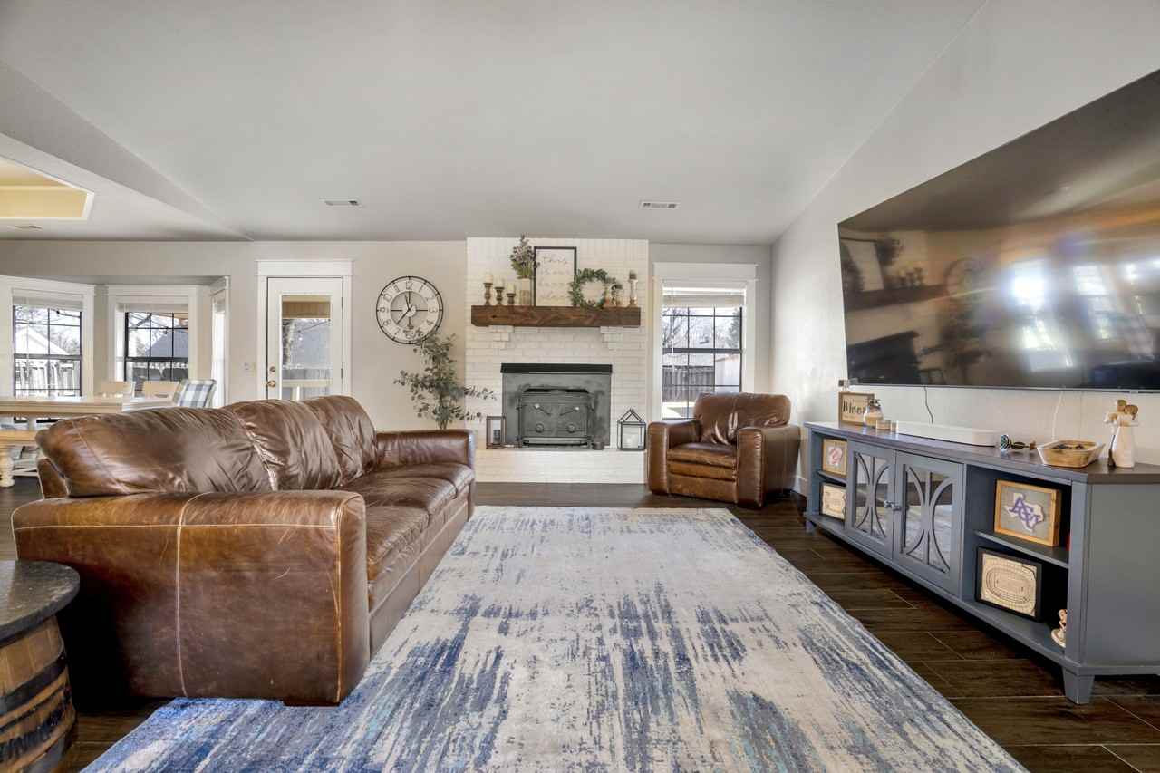 1703 Willard St - Photo 4 of 21