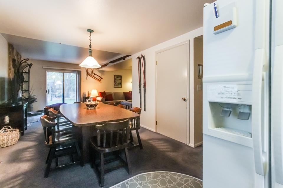 3300 E Fort Union Blvd - Photo 7 of 19