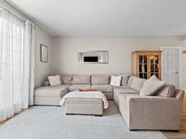 featured image of 100 Shearwater Ct E #32