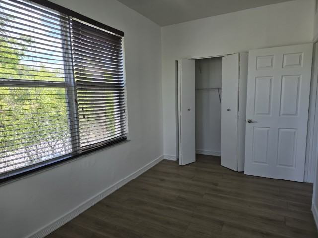 1000 Sw 12th Ct #3 - Photo 4 of 11