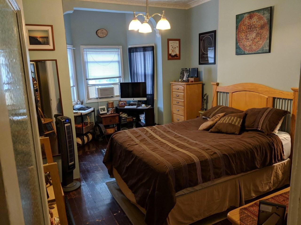 712 6th St - Photo 5 of 6