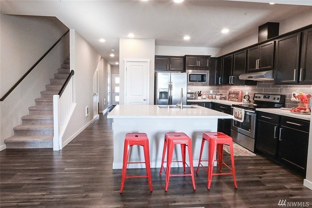 7907 20th Avenue Southeast - Photo 3 of 16