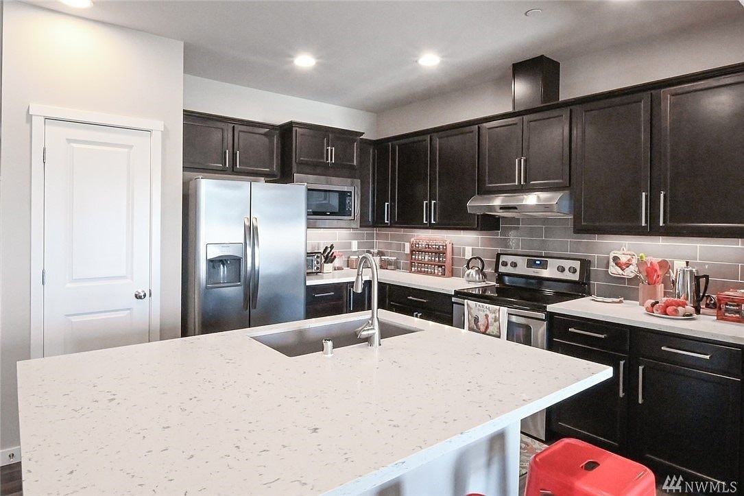 7907 20th Avenue Southeast - Photo 4 of 16