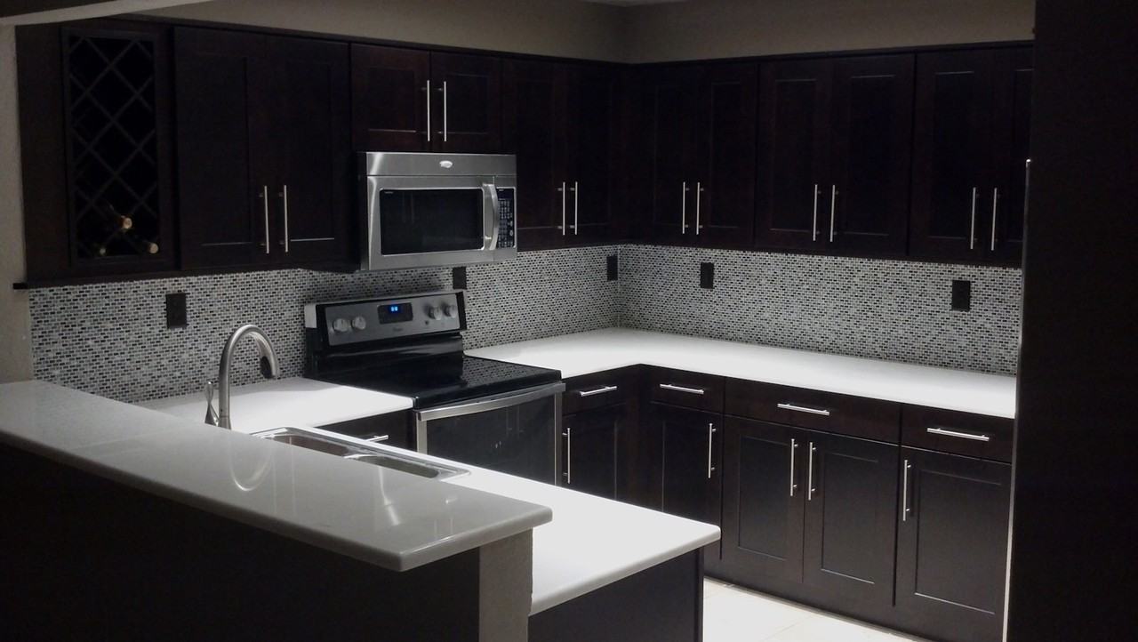 237 Southwest 9th Street - Photo 3 of 15