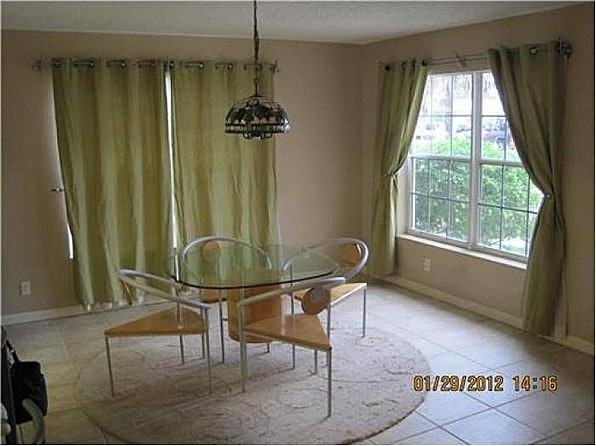 237 Southwest 9th Street - Photo 6 of 15