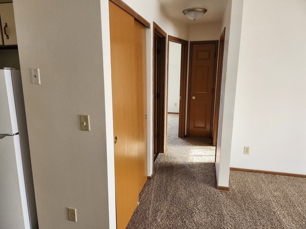 657 Foxtree Circle - Photo 5 of 15