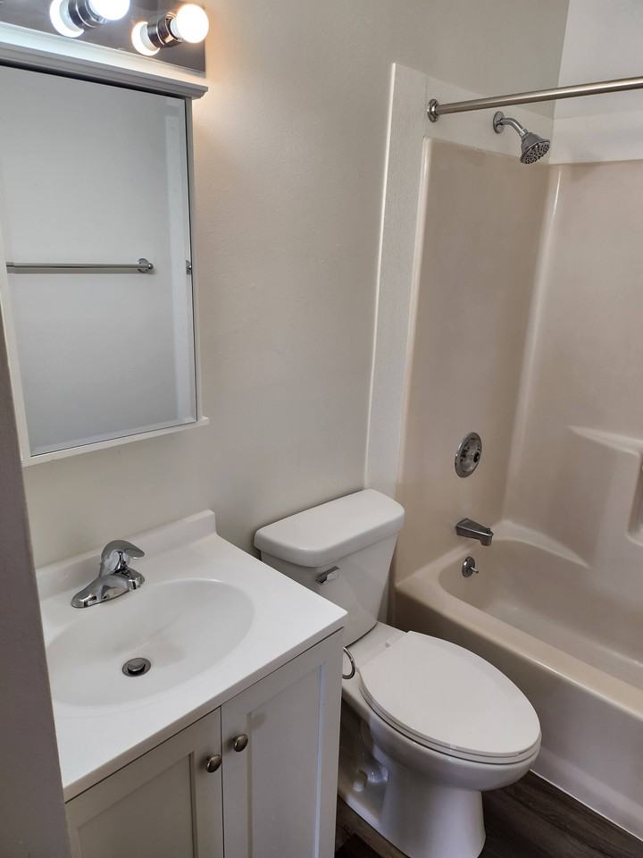 657 Foxtree Circle - Photo 7 of 15