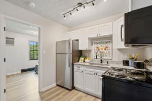 featured image of 2531 Bradford Ct