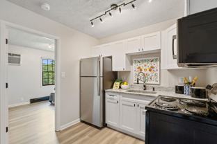 The Flats @ Winchester - Photo 1 of 1