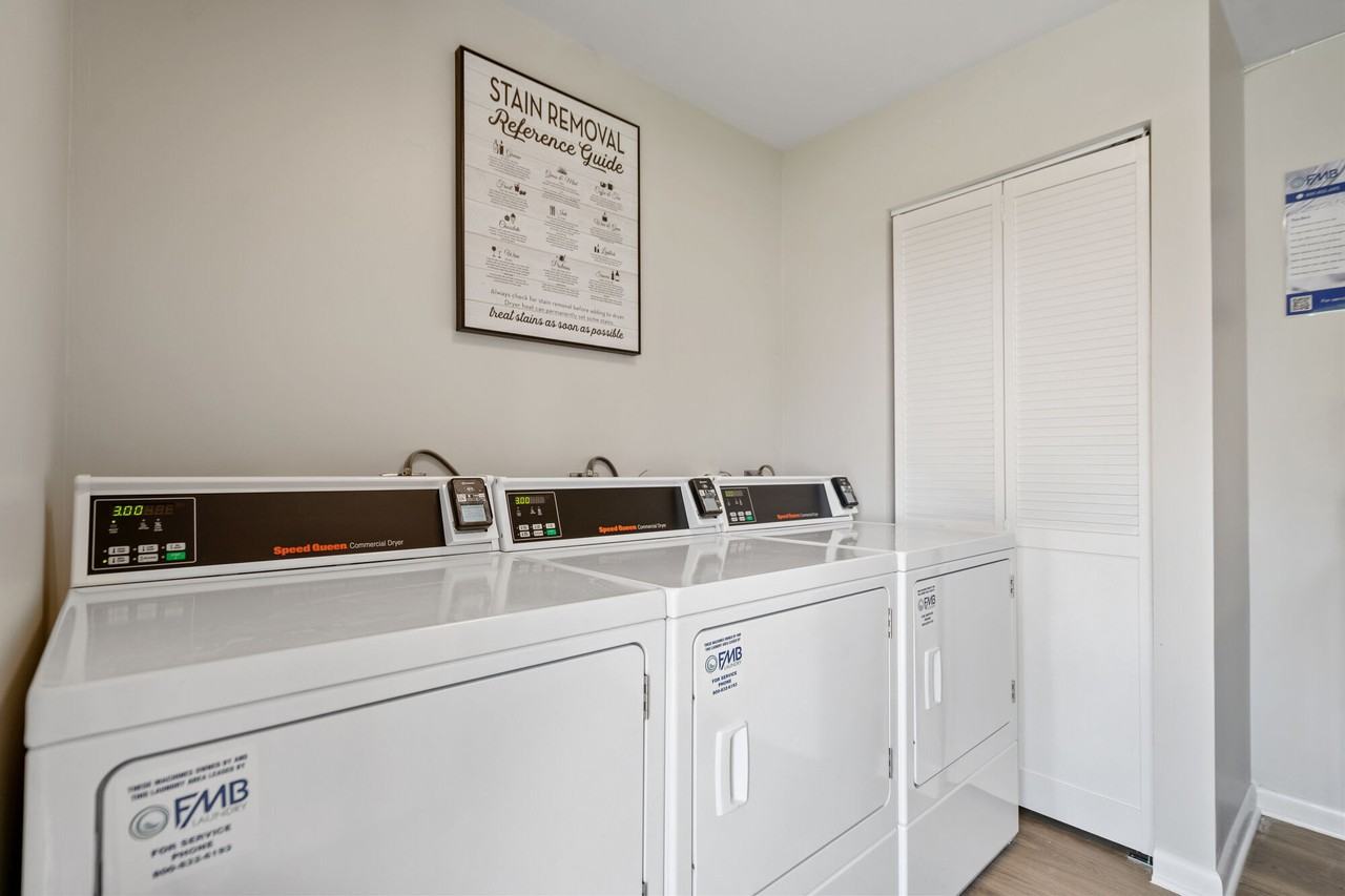 The Flats @ Winchester - Photo 6 of 50