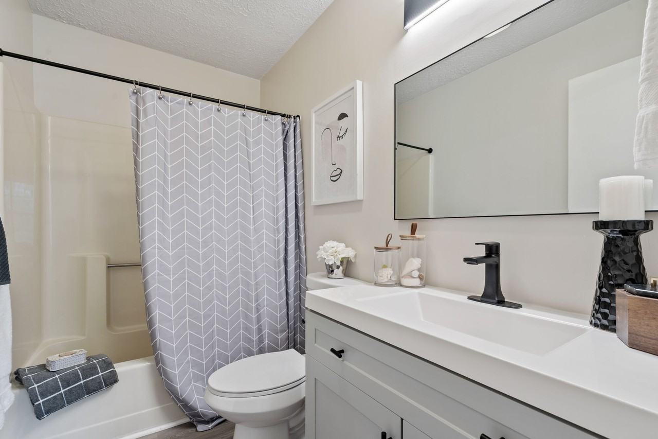 The Flats @ Winchester - Photo 7 of 50