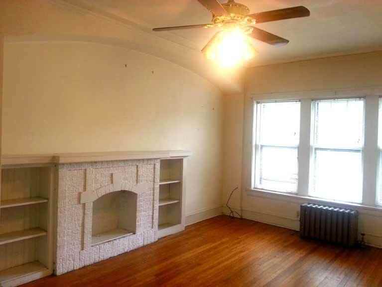 5857-59 kenmore - Photo 2 of 9