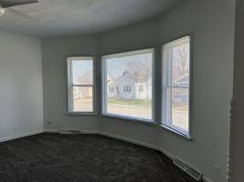 featured image of 945 E Garden St