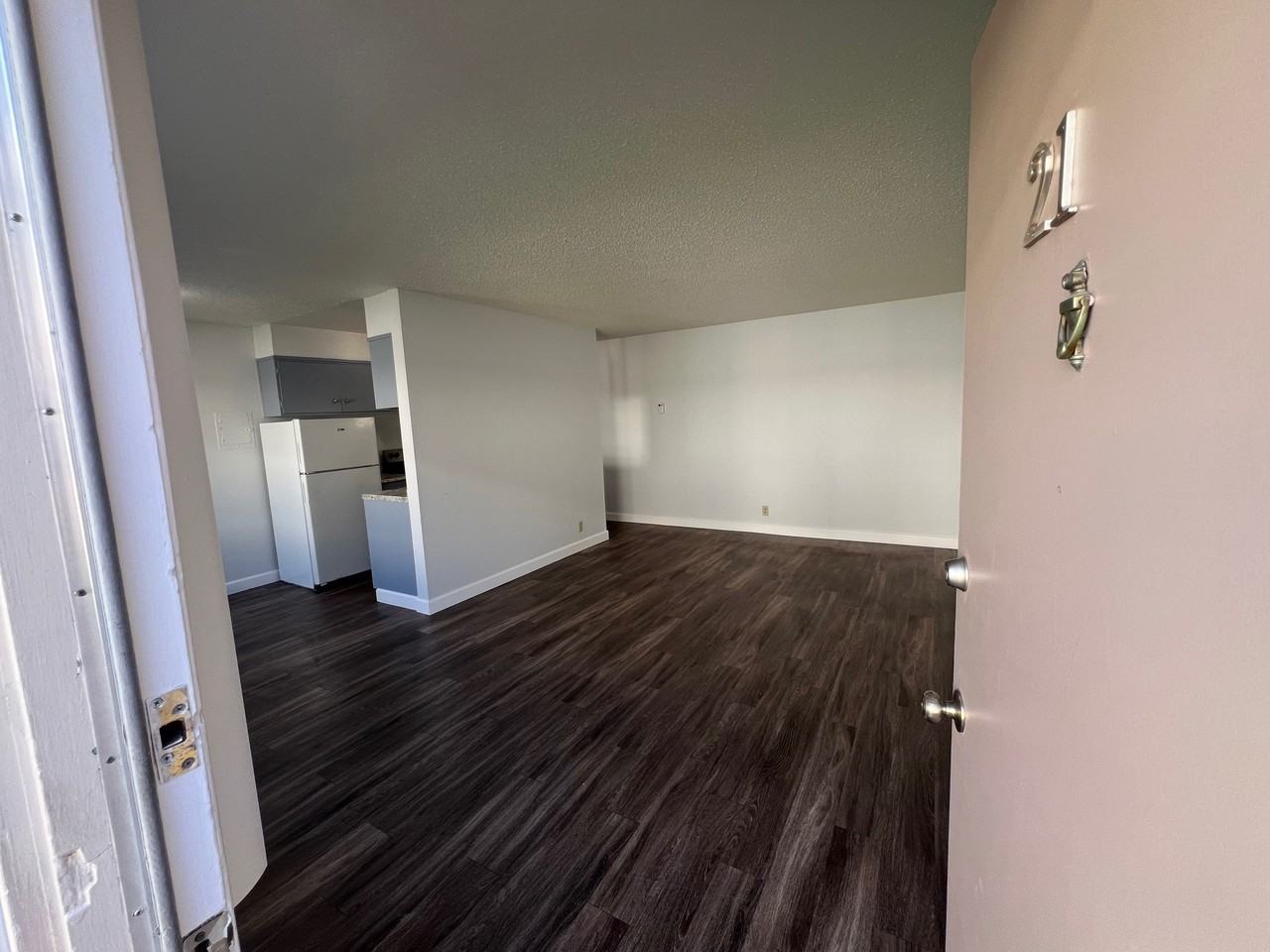 2383,2385,2387 Arden Way - Photo 5 of 27