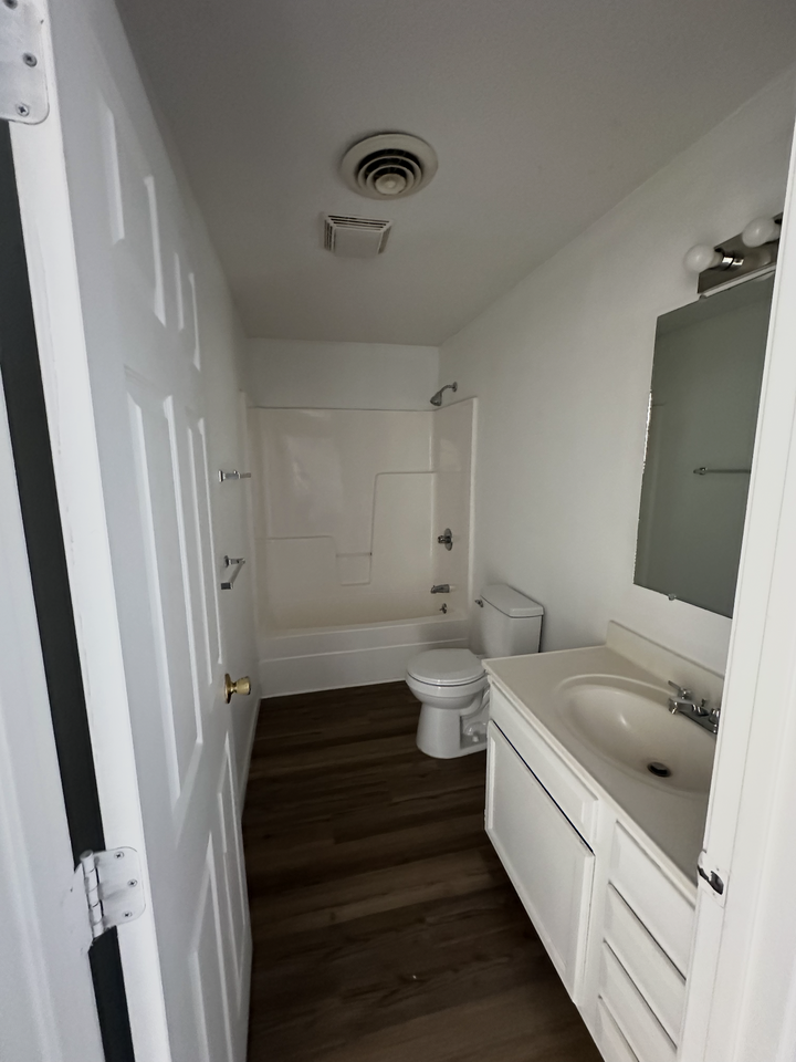 202 Pine Street - Photo 2 of 4