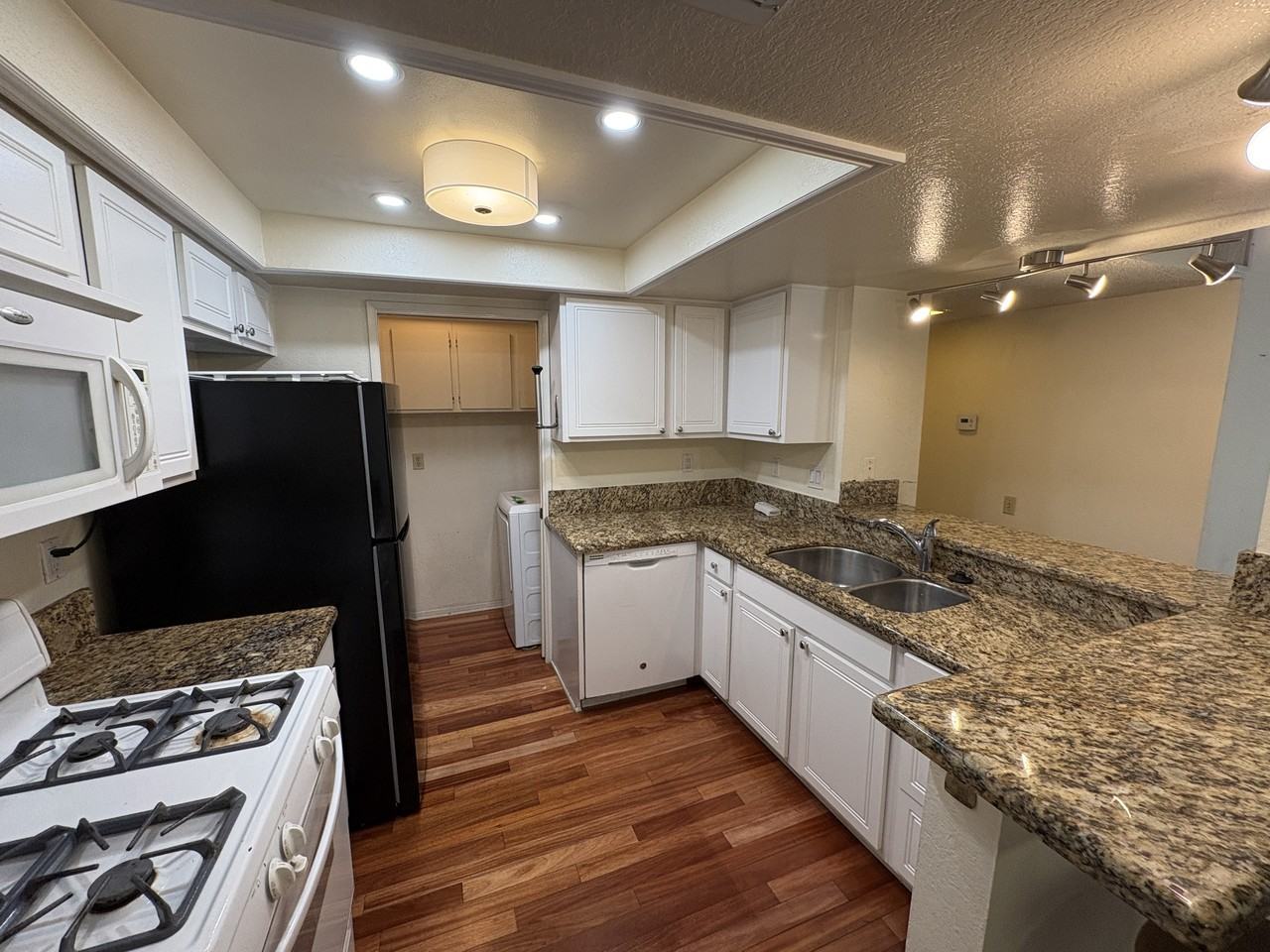 246 East Fern Avenue #103 - Photo 3 of 9