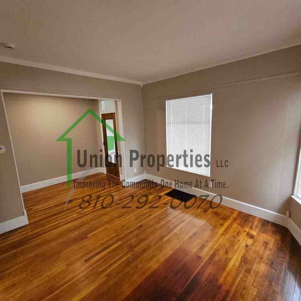 516 Glenwood Ave #1 - Photo 2 of 28