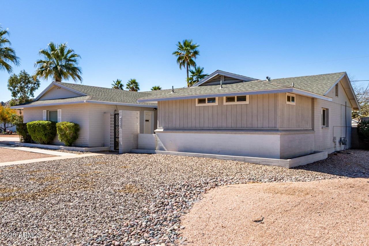 9832 N 29th St - Photo 2 of 43