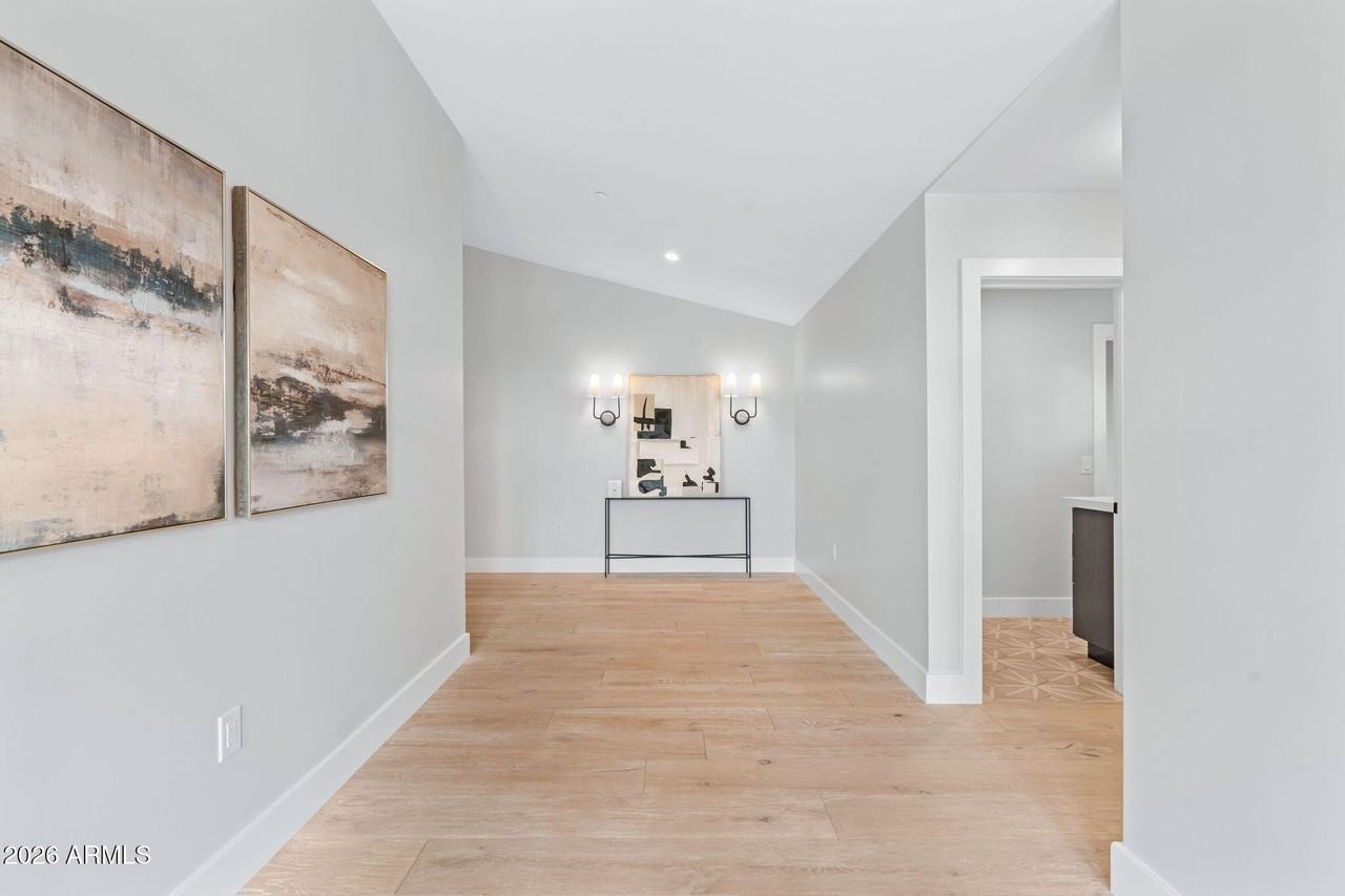 3842 E San Miguel Ave - Photo 3 of 50