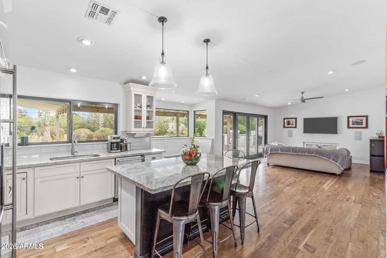 13859 N 45th St - Photo 5 of 25