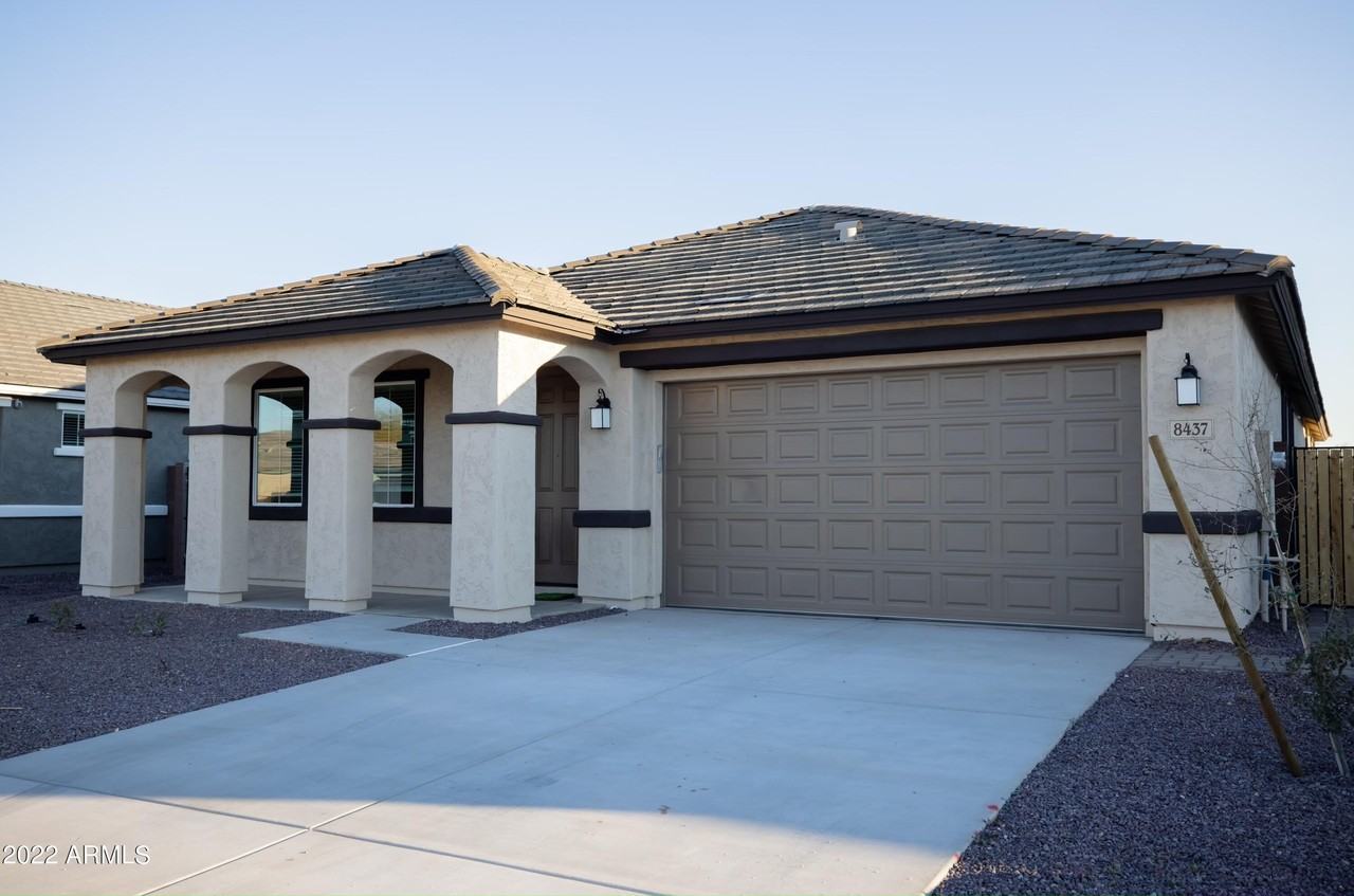 8437 W Medlock Dr Unit 035 - Photo 2 of 24