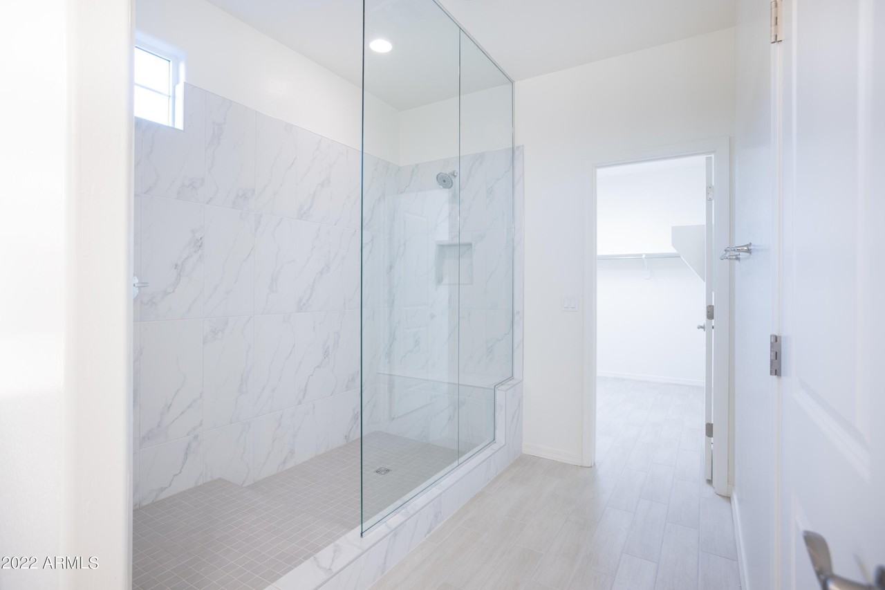 8437 W Medlock Dr Unit 035 - Photo 7 of 24