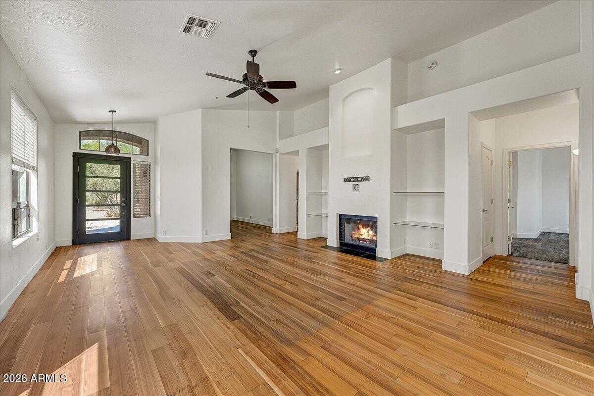 18605 N 90th Way - Photo 4 of 20