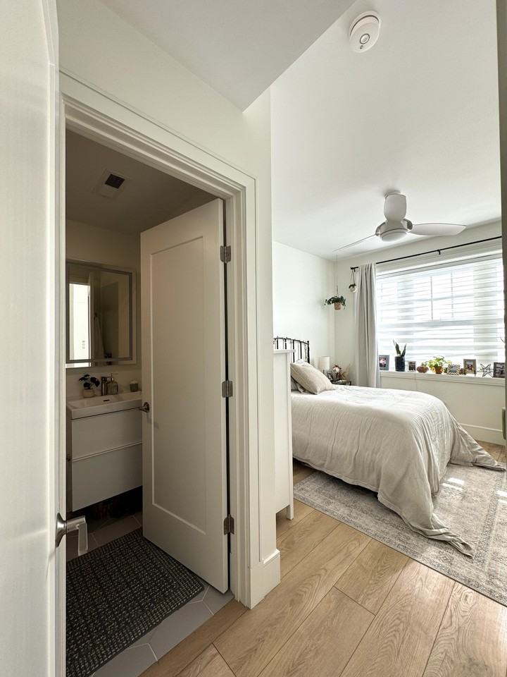 1578 Beacon Street1578 Beacon Street - 302 #302 - Photo 4 of 12