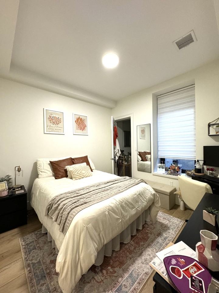 1578 Beacon Street1578 Beacon Street - 302 #302 - Photo 5 of 12