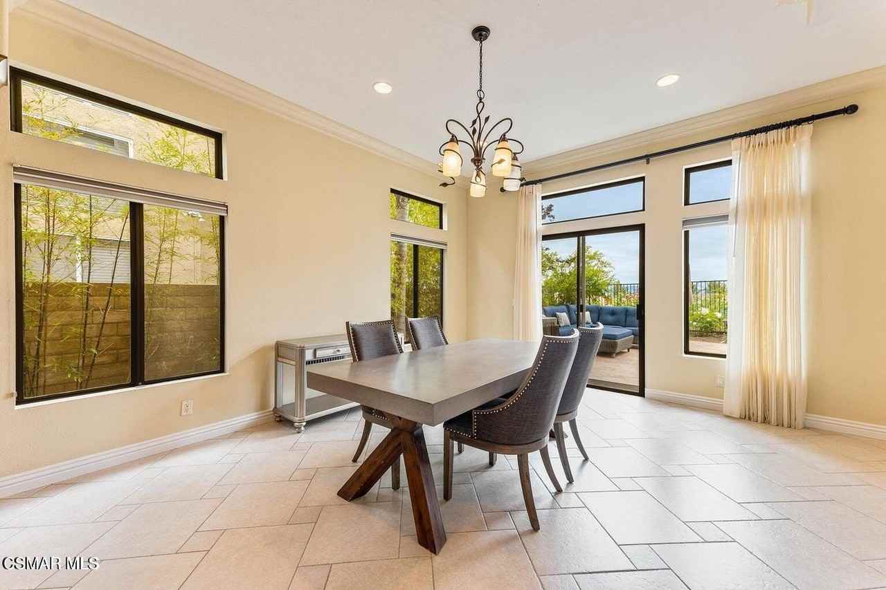 22521 Blueridge Ct - Photo 7 of 40