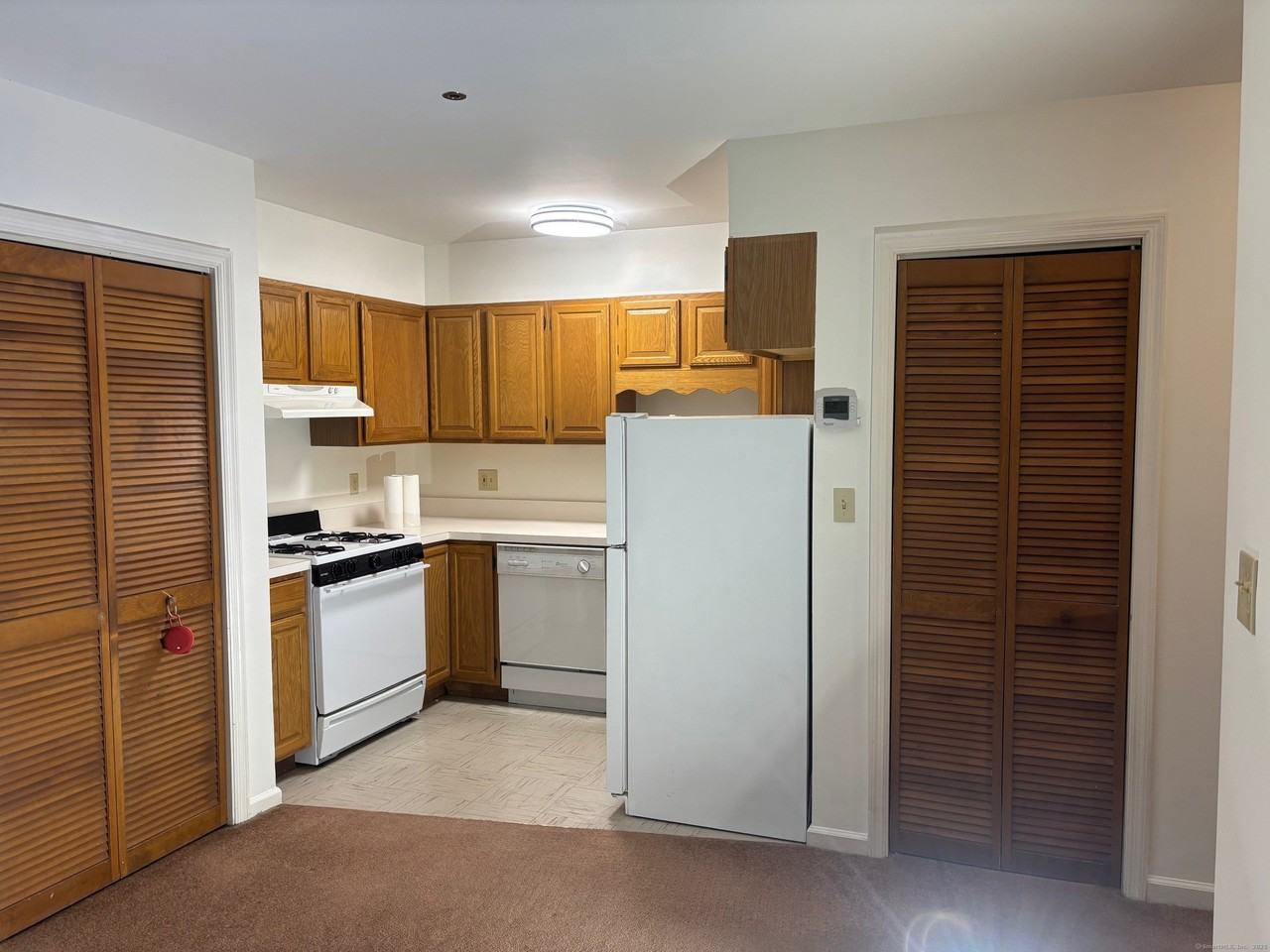 181 Westport Ave Unit 1 - Photo 4 of 14