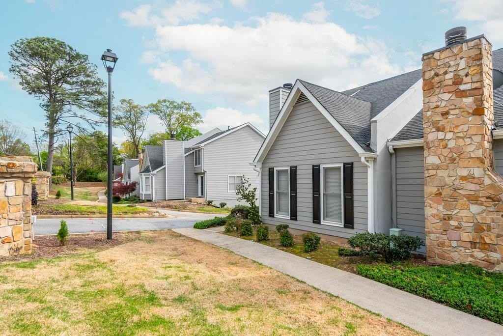 1200 Defoor Ct Nw - Photo 3 of 18