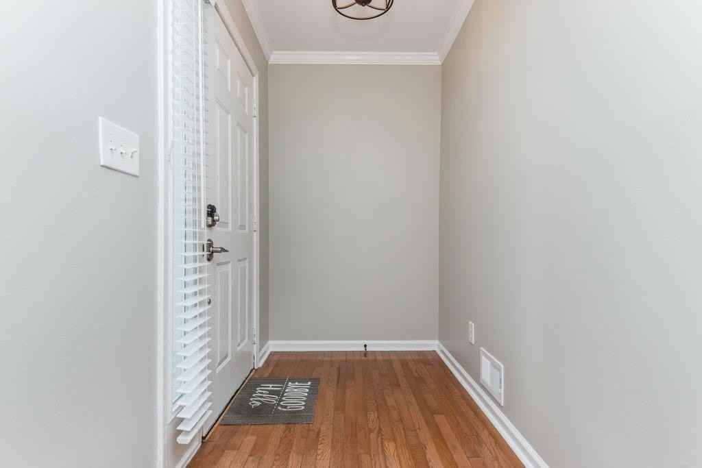 1200 Defoor Ct Nw - Photo 5 of 18