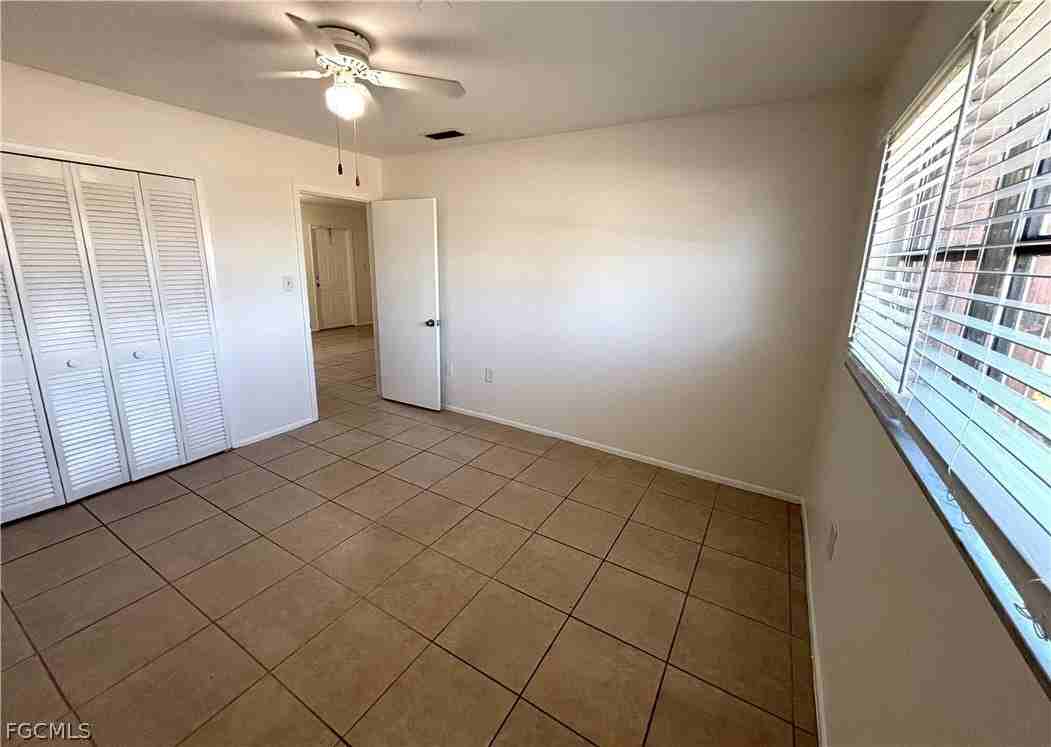 704 Se 46th Ln #B - Photo 7 of 10