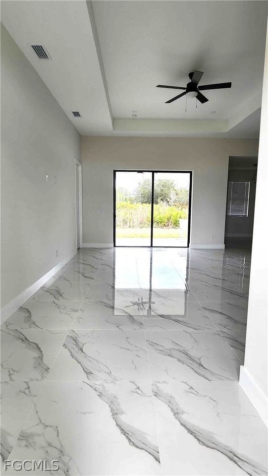 4622 Gene Ave N - Photo 2 of 26