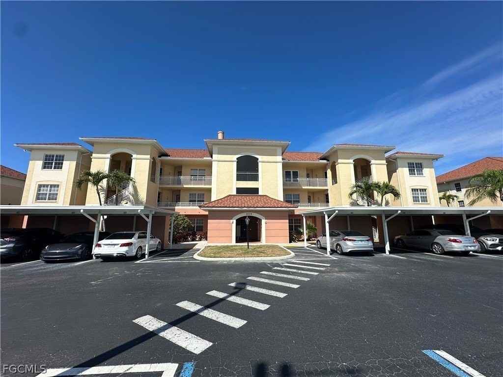 1133 Van Loon Commons Cir Apt 203 - Photo 2 of 27