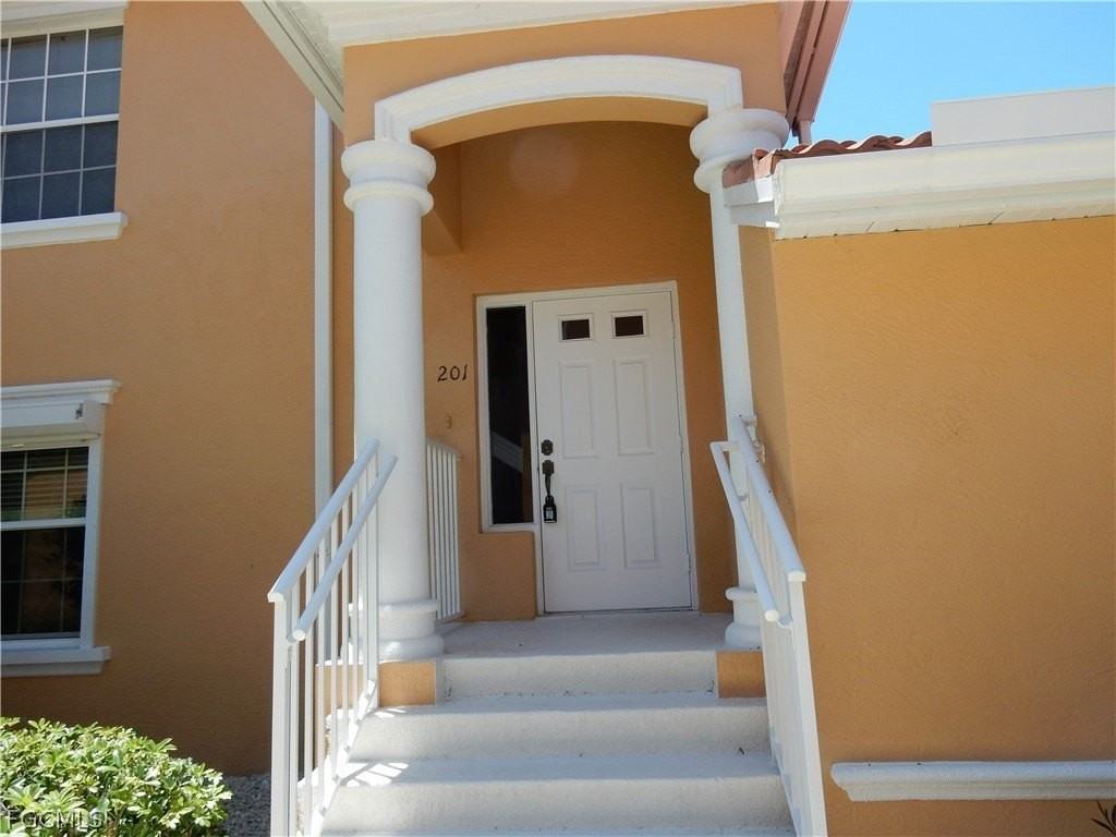 13831 Eagle Ridge Lakes Dr Apt 201 - Photo 2 of 31