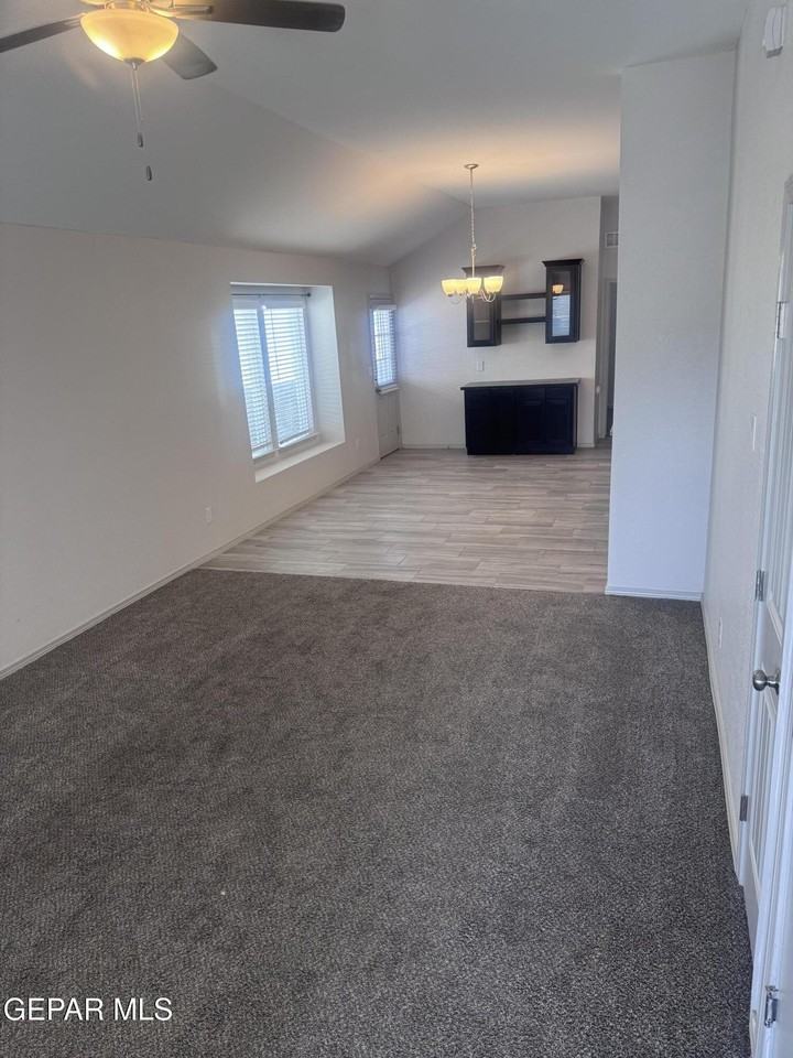 5012 Marcella Santillana - Photo 2 of 16