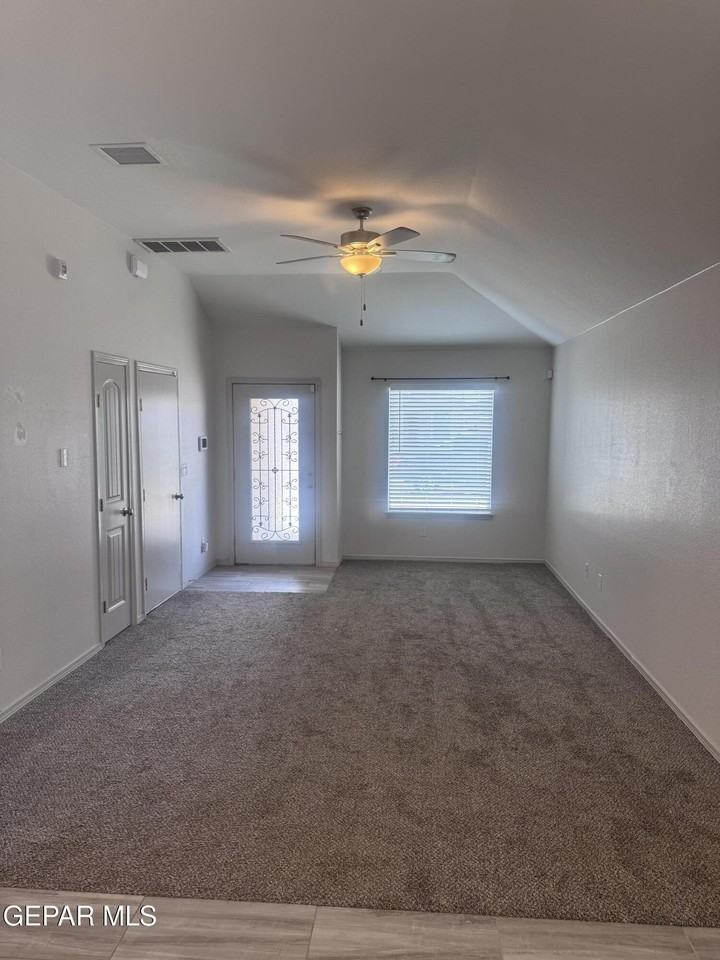 5012 Marcella Santillana - Photo 3 of 16