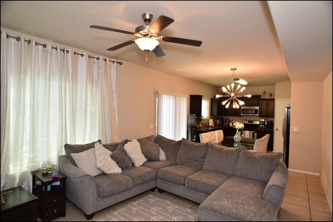 6246 Viale Del Sol Ave - Photo 4 of 44