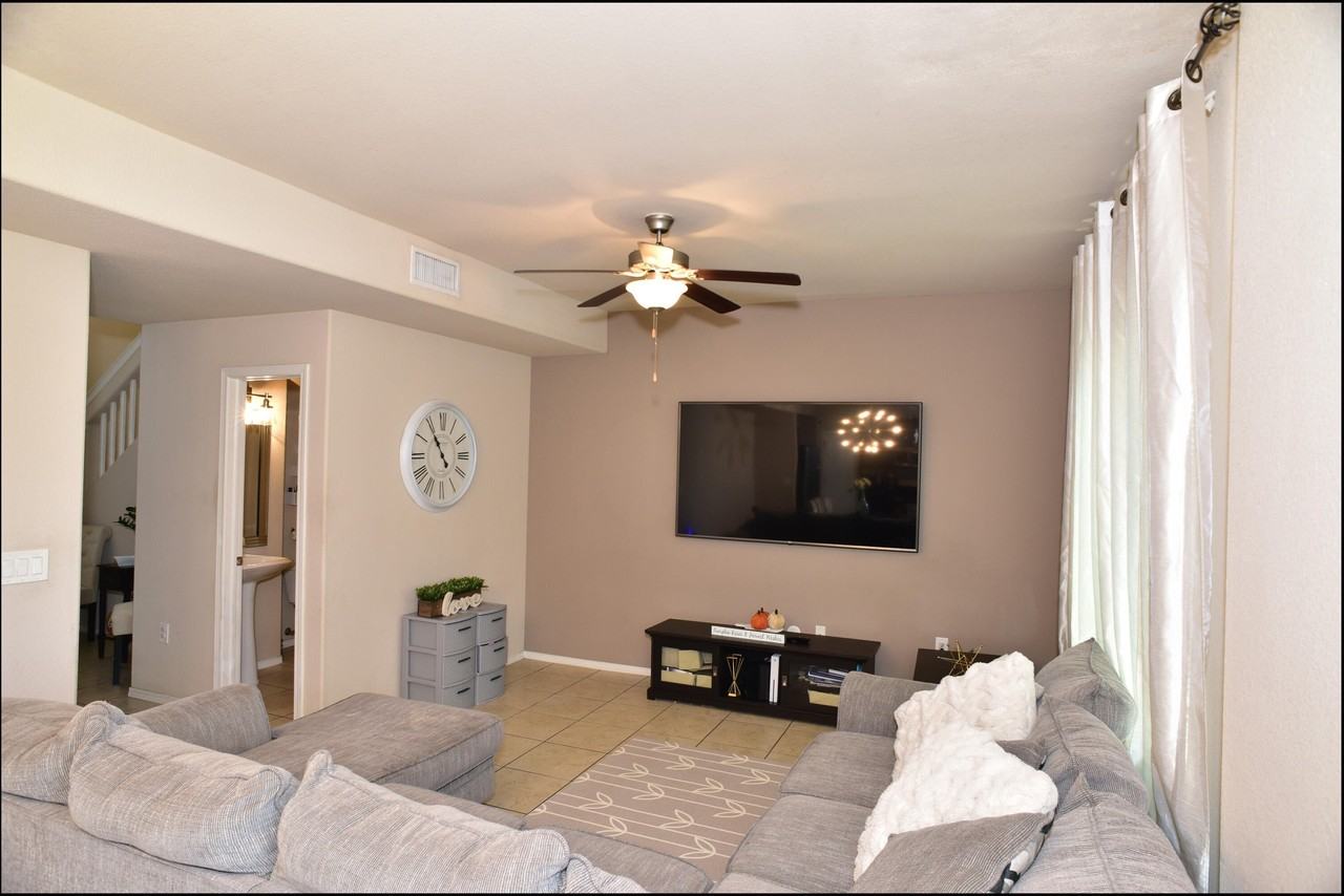 6246 Viale Del Sol Ave - Photo 6 of 44