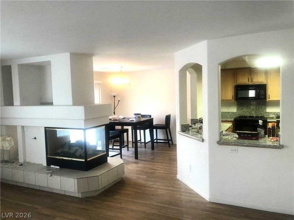 10038 Hermit Rapids Ave - Photo 6 of 23