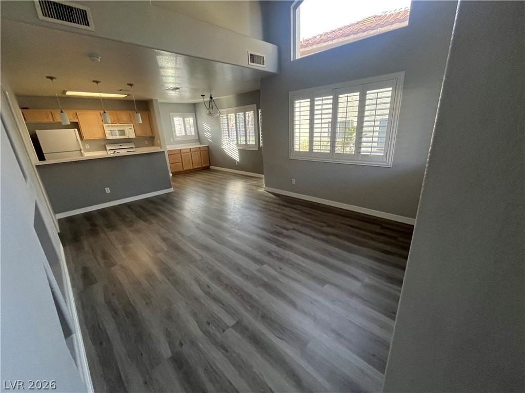 1208 Fascination St - Photo 5 of 18