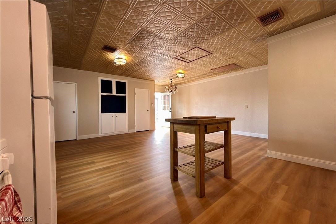 2205 Bridlewood Dr - Photo 3 of 8