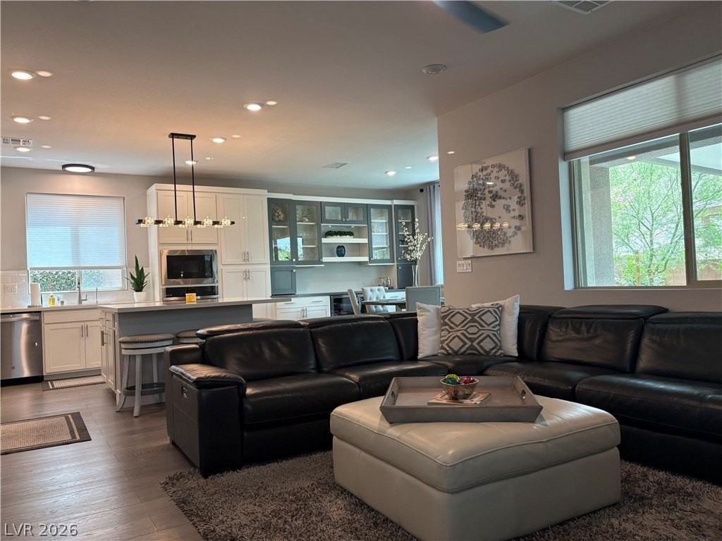 7079 Garnet Crest Ct - Photo 4 of 9