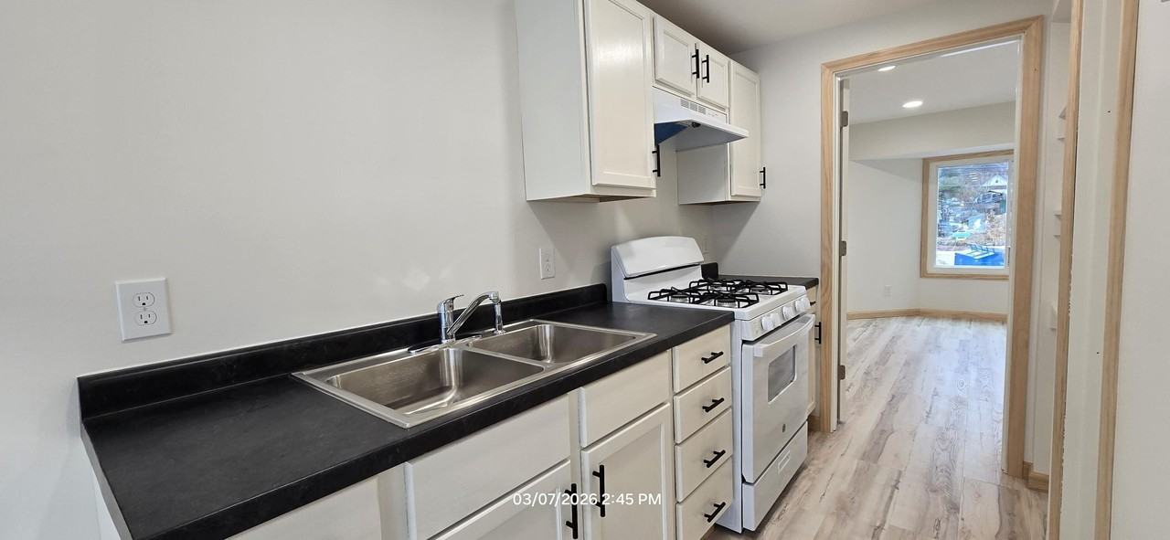 623 Frankfort Ave Apt 1 - Photo 5 of 19