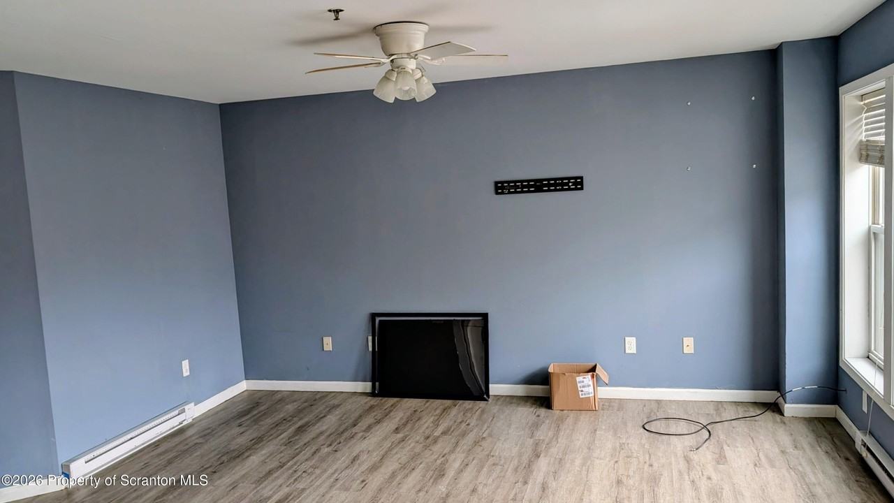 114 Prospect Ave Apt 4 - Photo 6 of 17