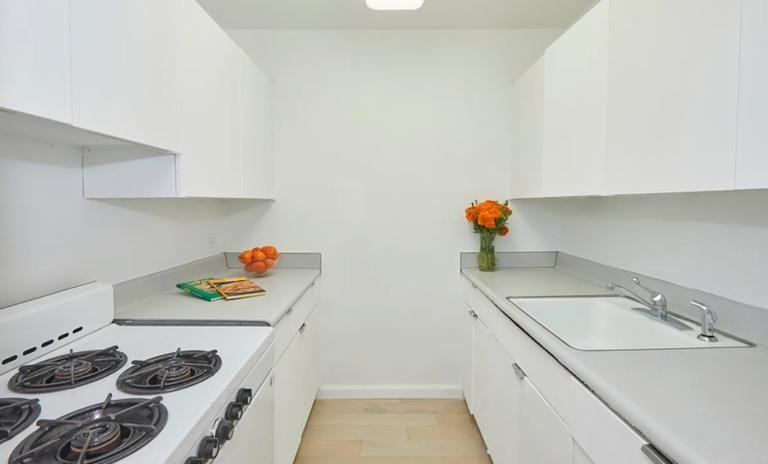 300 E 33rd St - Photo 7 of 8