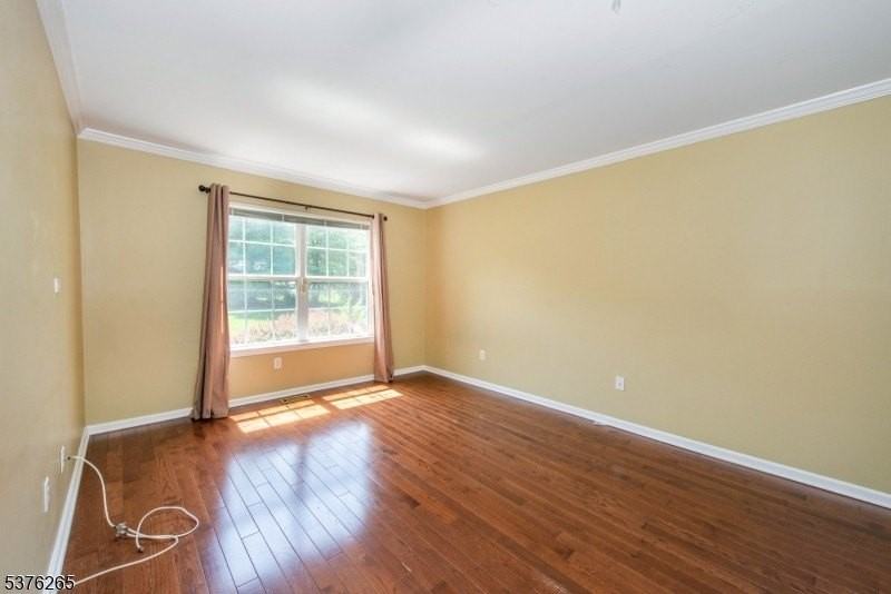 4 Parkside Ct - Photo 5 of 18