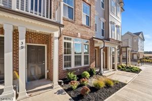 featured image of 39 Robeson St